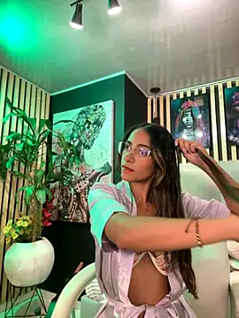 Snapshot of elegant__rouse chatting on November 18, 10:36 pm elegant rouse online show from November 18, 10:36 pm