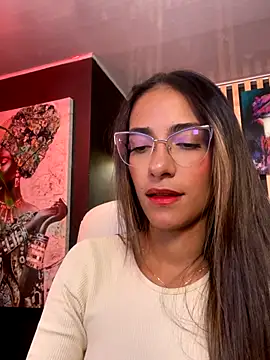 Snapshot of elegant__rouse chatting on December 4, 7:44 pm elegant rouse online show from December 4, 7:44 pm