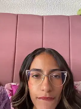 Snapshot of elegant__rouse chatting on December 13, 8:04 pm elegant rouse online show from December 13, 8:04 pm