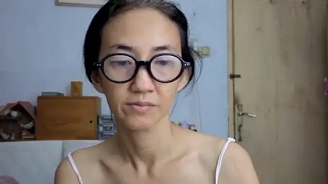 Snapshot of princessD077 chatting on May 9, 4:34 pm princessD077 online show from May 9, 4:34 pm