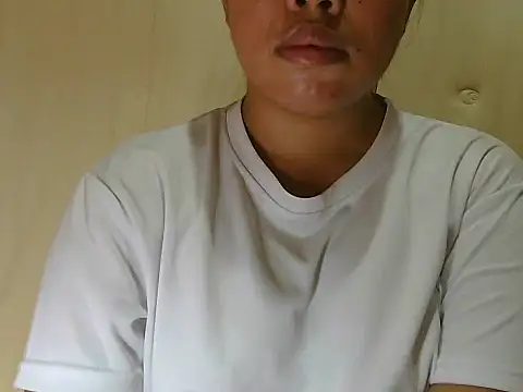 Snapshot of ChubbyButty chatting on November 13, 2:10 am ChubbyButty online show from November 13, 2:10 am