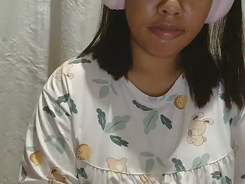 Snapshot of ChubbyButty chatting on June 14, 2:41 pm ChubbyButty online show from June 14, 2:41 pm