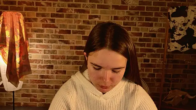 May Bloom online show from December 2, 5:02 am