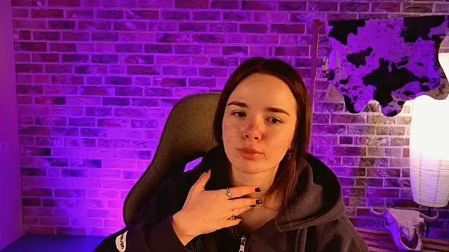 May Bloom online show from February 17, 6:21 am