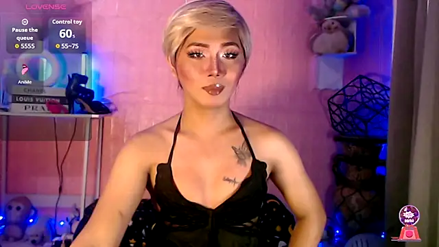 Snapshot of Katesy12 chatting on June 16, 12:13 am Katesy12 online show from June 16, 12:13 am