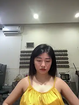 Yiyi cute online show from October 17, 10:29 am