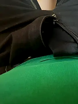 Snapshot of Ing-O2 chatting on November 17, 11:49 am Ing-O2 online show from November 17, 11:49 am