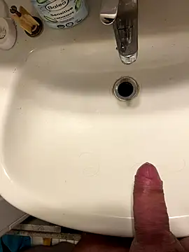 Snapshot of Ing-O2 chatting on November 22, 6:23 am Ing-O2 online show from November 22, 6:23 am