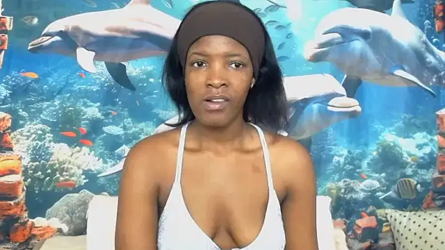 Snapshot of AfricanBarbiee69 chatting on June 11, 7:39 am AfricanBarbiee69 online show from June 11, 7:39 am