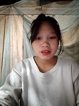 linh-miu99 online show from March 8, 2:21 pm