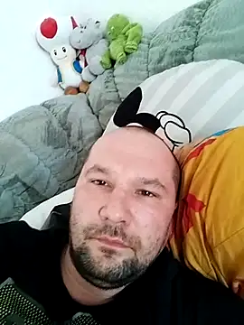 Snapshot of Berghochzugfahrt chatting on November 8, 7:41 am Berghochzugfahrt online show from November 8, 7:41 am