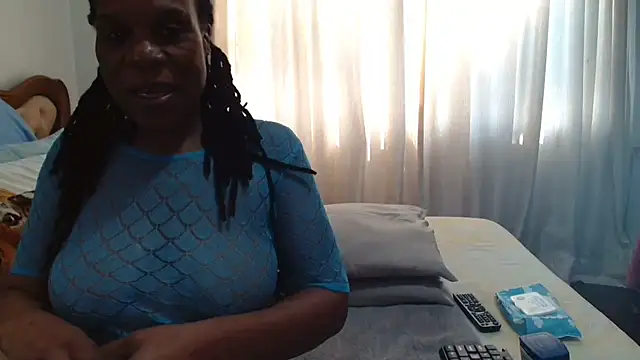 Snapshot of Hotcougar chatting on May 5, 7:38 am Hotcougar online show from May 5, 7:38 am