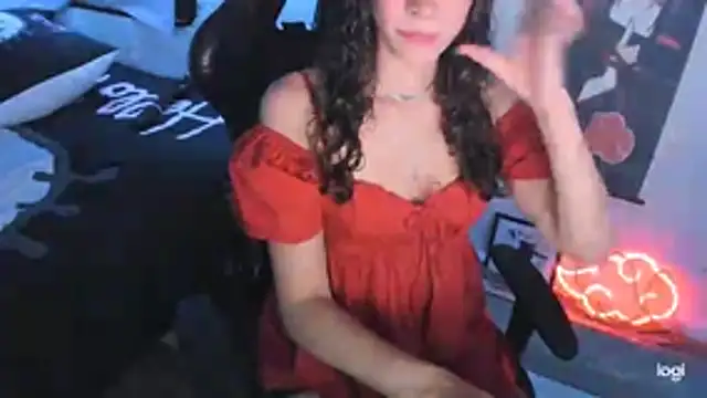MartesBratty online show from May 10, 9:42 pm