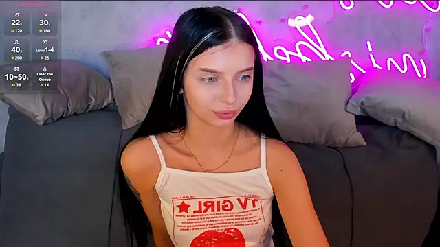 Eva Mayers online show from November 5, 12:54 am