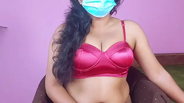SL queen1 online show from May 2, 3:06 pm