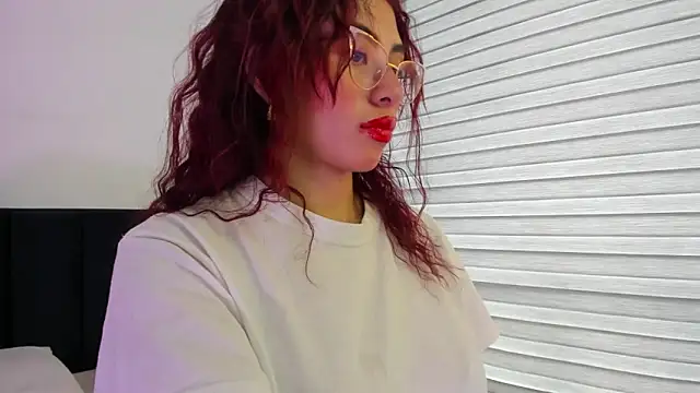 melanie roux   online show from June 5, 6:46 pm