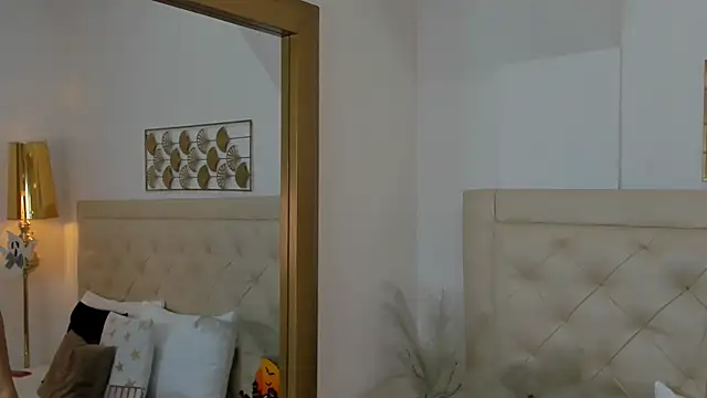 lucia lorenz online show from October 30, 11:22 am