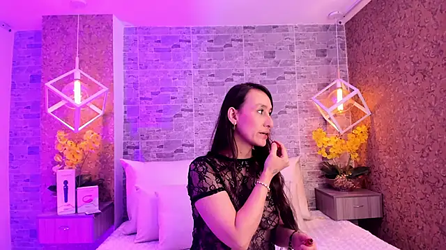 Catalina-Thompson online show from October 24, 3:30 pm