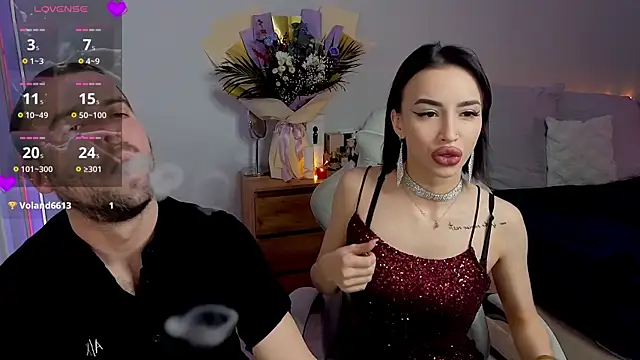 Snapshot of AdeleLaCr0ix chatting on November 17, 11:16 am AdeleLaCr0ix online show from November 17, 11:16 am