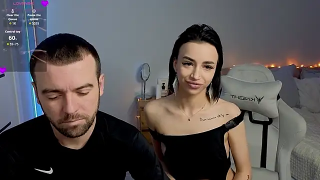 Snapshot of AdeleLaCr0ix chatting on November 24, 10:09 pm AdeleLaCr0ix online show from November 24, 10:09 pm