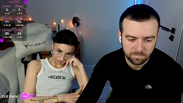 Snapshot of AdeleLaCr0ix chatting on November 28, 1:30 am AdeleLaCr0ix online show from November 28, 1:30 am