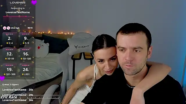 Snapshot of AdeleLaCr0ix chatting on December 2, 8:08 am AdeleLaCr0ix online show from December 2, 8:08 am