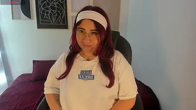 littlee red online show from January 5, 8:23 pm