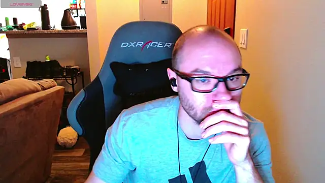 Snapshot of Sin_Lord chatting on November 28, 5:15 pm Sin Lord online show from November 28, 5:15 pm