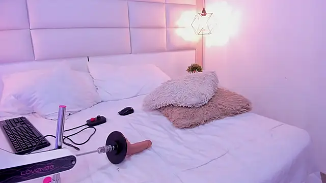 Sofia clk online show from November 16, 8:20 am