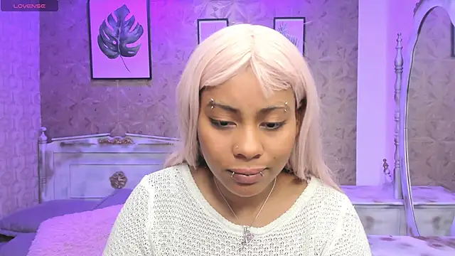 Snapshot of Sofia_clk chatting on May 27, 3:03 am Sofia clk online show from May 27, 3:03 am