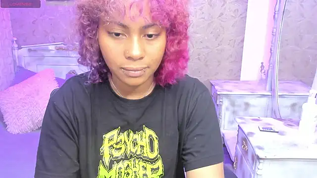 Snapshot of Sofia_clk chatting on June 11, 3:15 am Sofia clk online show from June 11, 3:15 am