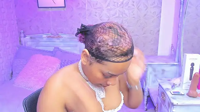 Snapshot of Sofia_clk chatting on July 20, 3:32 am Sofia clk online show from July 20, 3:32 am