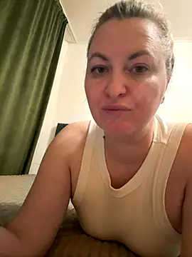 Snapshot of Amelia-Diamond chatting on November 20, 11:59 pm Amelia-Diamond online show from November 20, 11:59 pm