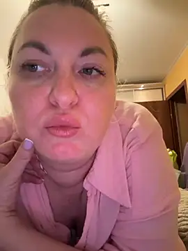 Snapshot of Amelia-Diamond chatting on December 1, 1:49 pm Amelia-Diamond online show from December 1, 1:49 pm