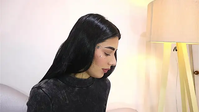 Scarlett Keller online show from November 7, 3:12 pm