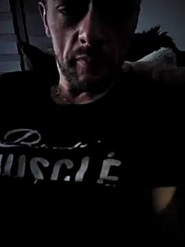 Snapshot of MaxouC59000 chatting on October 29, 1:19 am MaxouC59000 online show from October 29, 1:19 am