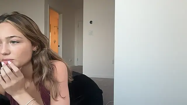 Snapshot of avaowensss chatting on December 15, 11:42 pm avaowensss online show from December 15, 11:42 pm