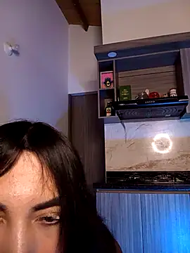 Snapshot of valeriahornier chatting on May 9, 4:06 am valeriahornier online show from May 9, 4:06 am