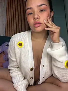 Chloe Mullerr online show from February 11, 9:42 pm