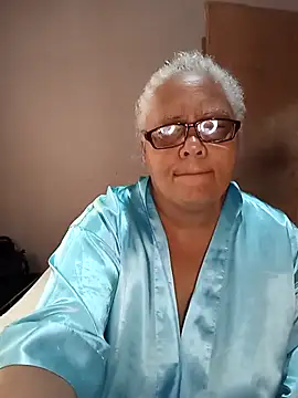 juicyboode online show from December 20, 5:14 am