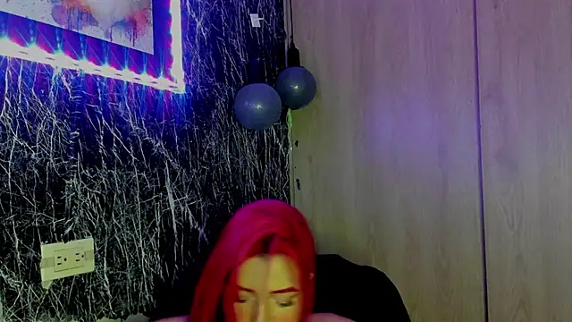 Snapshot of sweetcherryyy_ chatting on November 5, 3:50 am sweetcherryyy online show from November 5, 3:50 am