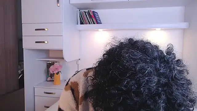 MartiRuis10 online show from November 11, 9:37 pm