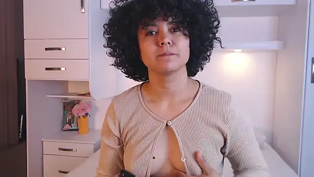 MartiRuis10 online show from November 27, 8:44 pm