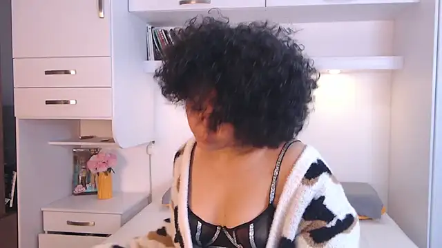 MartiRuis10 online show from December 4, 12:20 am