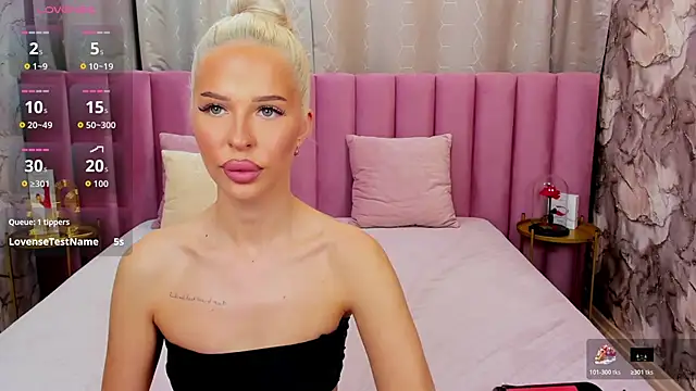 KailaCrystall online show from October 19, 2:45 am