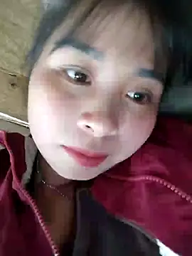 Squirrel-Pear online show from November 17, 2:06 am