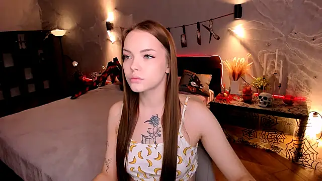 Snapshot of MelissaBell_ chatting on October 28, 2:04 am MelissaBell online show from October 28, 2:04 am