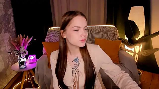 Snapshot of MelissaBell_ chatting on November 8, 2:01 am MelissaBell online show from November 8, 2:01 am