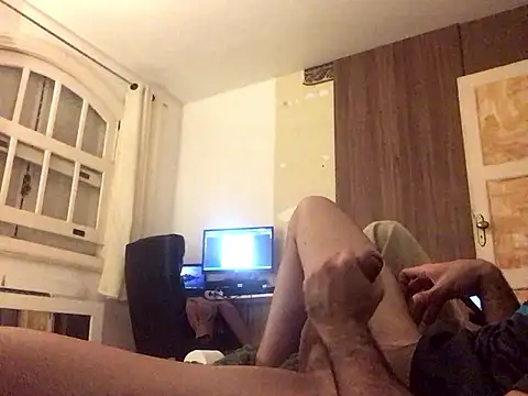 Snapshot of casalMD chatting on June 21, 5:54 am casalMD online show from June 21, 5:54 am