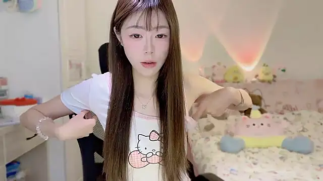 Onecutelittle online show from November 17, 6:19 am